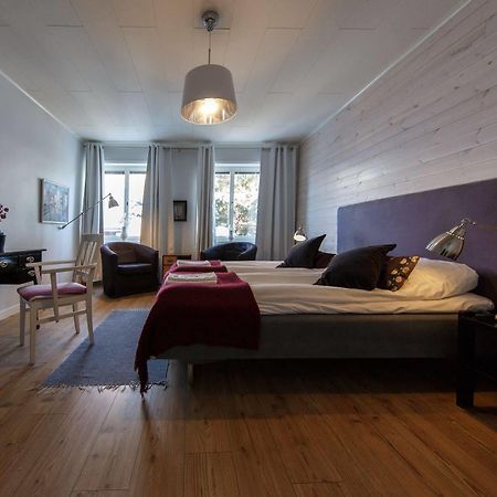 Hotell Pilen Umea Bagian luar foto